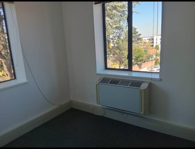 513M² OFFICE TO LET IN BRYANSTON